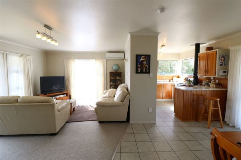 Photo of property in 35 Barnard Road, Fairy Springs, Rotorua, 3015