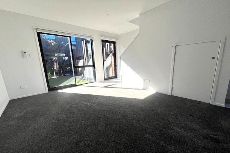 Photo of property in 2/7 Macky Street, Taita, Lower Hutt, 5011