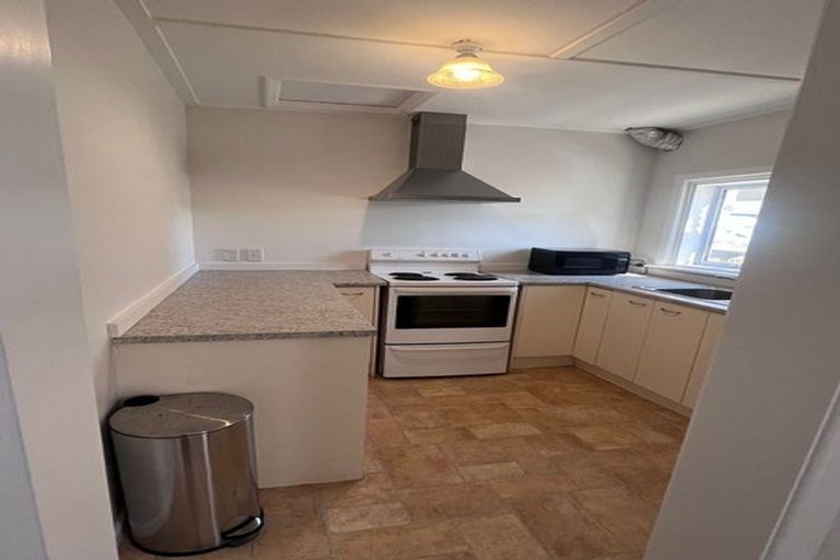 Photo of property in 1/57 Hawker Street, Mount Victoria, Wellington, 6011