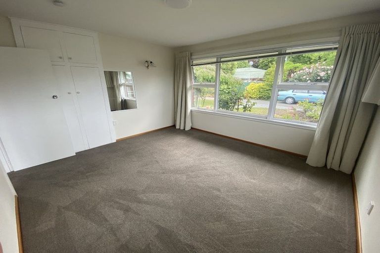 Photo of property in 22 Ramore Place, Redwood, Christchurch, 8051