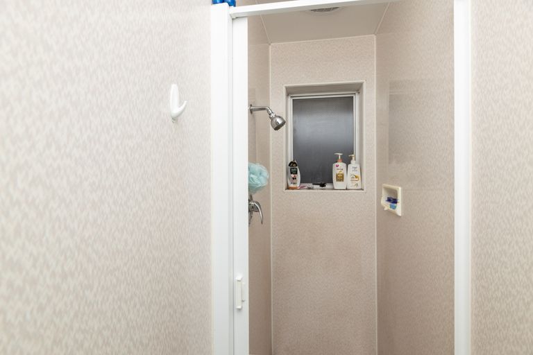 Photo of property in 10a Tracy Place, Redwood, Christchurch, 8051