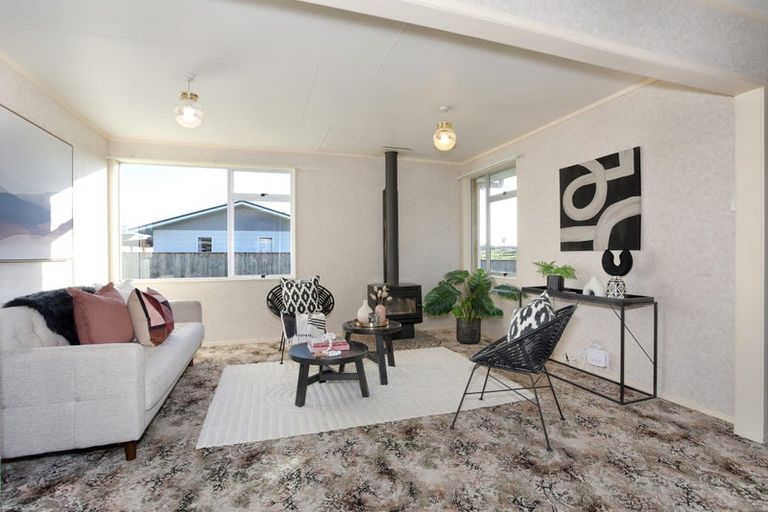 Photo of property in 1 Edward Street, Bulls, 4818