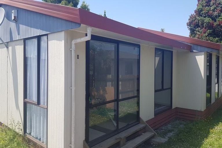 Photo of property in 5/15 Barneys Farm Road, Clendon Park, Auckland, 2103