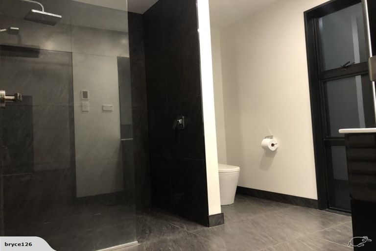 Photo of property in 117 Penruddock Rise, Westmorland, Christchurch, 8025