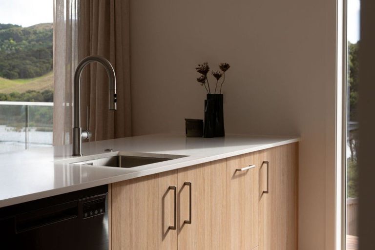 Photo of property in 98 Omahina Street, Raglan, 3225