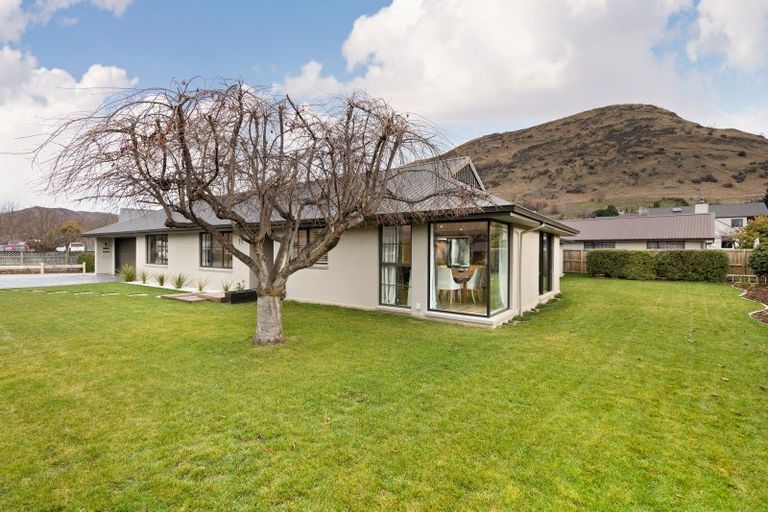 Photo of property in 11 Portree Drive, Lower Shotover, Queenstown, 9371