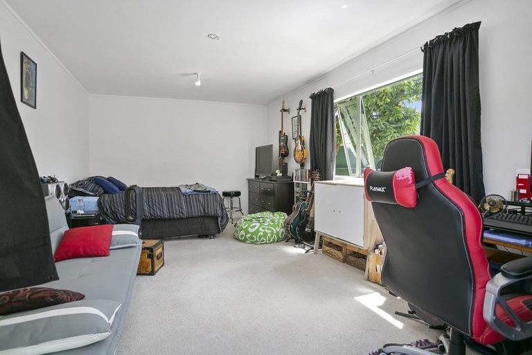 Photo of property in 8 Williams Street, Cambridge, 3434