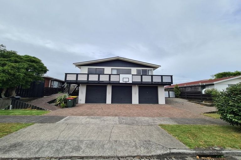 Photo of property in 25 Truby King Street, Merrilands, New Plymouth, 4312