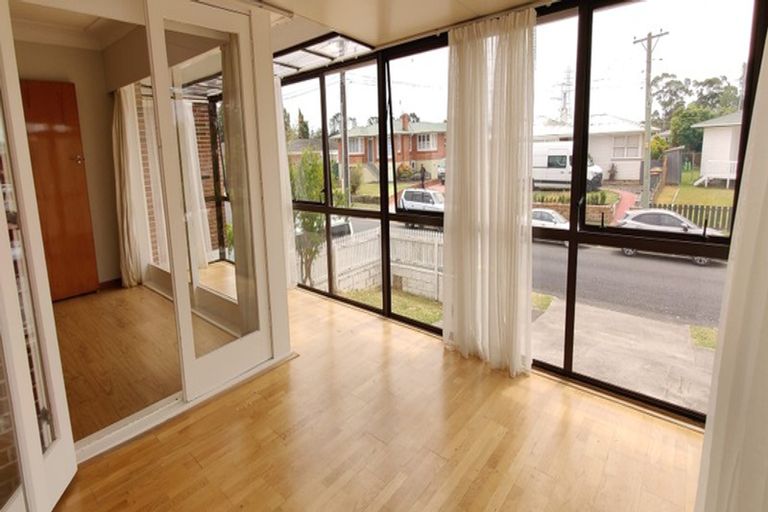 Photo of property in 46 Tiraumea Drive, Pakuranga, Auckland, 2010