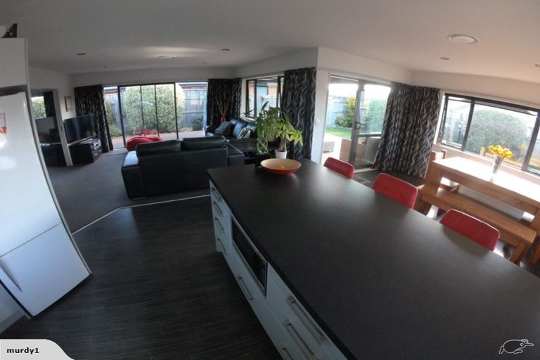 Photo of property in 62 Geneva Terrace, Kelvin Grove, Palmerston North, 4414