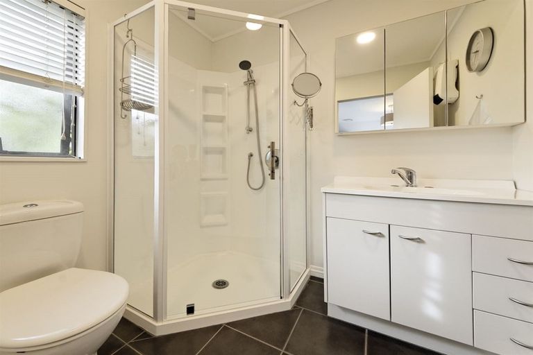 Photo of property in 27 Maurice Borich Place, Henderson, Auckland, 0610