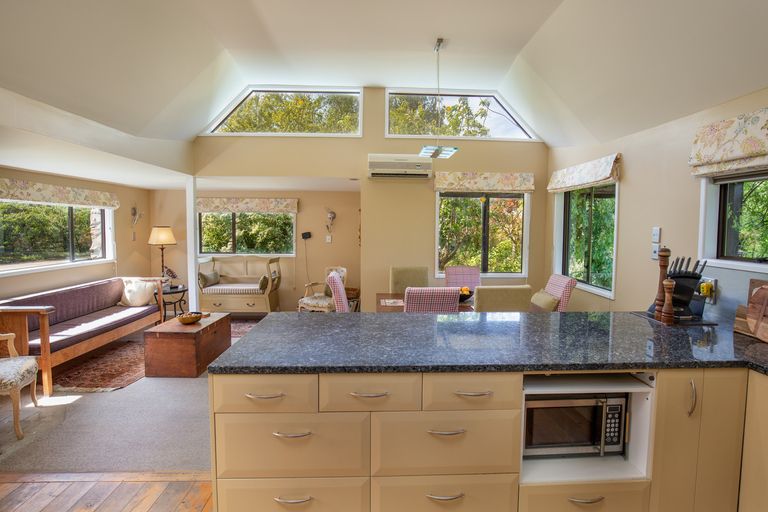 Photo of property in Stone House Gardens, 3196 Fruitlands-roxburgh Road, Coal Creek Flat, Roxburgh, 9571