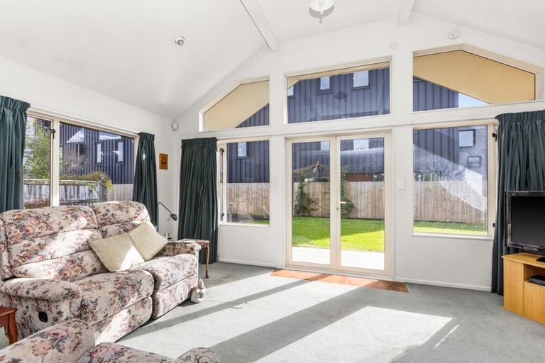 Photo of property in 2/21 Joll Road, Havelock North, 4130