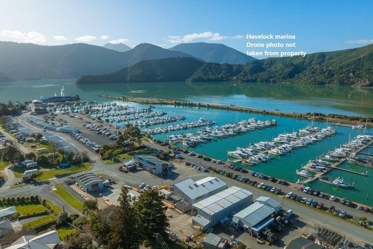 Photo of property in 27 Lawrence Street, Havelock, 7100