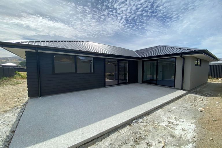 Photo of property in 8 Travertine Street, Cromwell, 9310