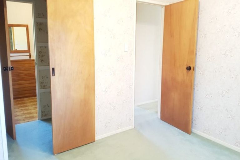 Photo of property in 28 Sunward Rise, Glenfield, Auckland, 0629