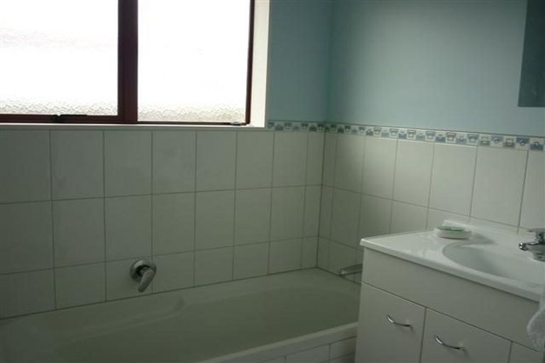 Photo of property in 27b Sturdee Road, Manurewa, Auckland, 2102