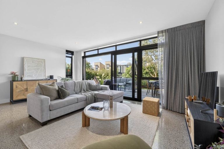 Photo of property in 20 Hastings Street, Hobsonville, Auckland, 0616