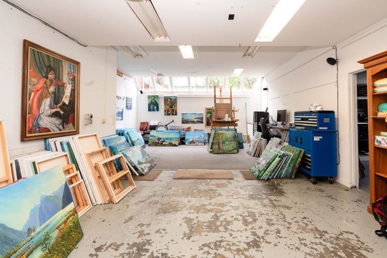 Photo of property in 28 Welland Place, Island Bay, Wellington, 6023