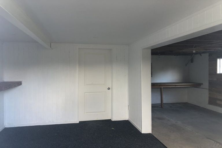 Photo of property in 3 West Harbour Drive, West Harbour, Auckland, 0618