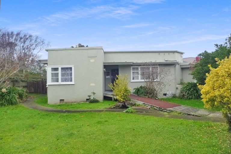 Photo of property in 77a Woburn Road, Woburn, Lower Hutt, 5010