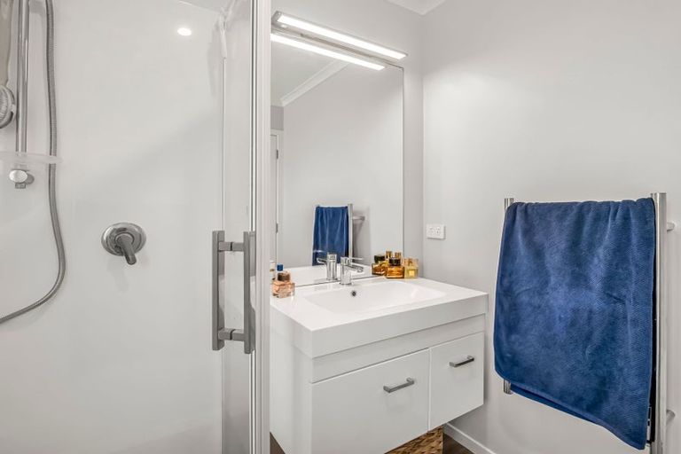 Photo of property in 33 Golf Vue Place, Castlecliff, Whanganui, 4501