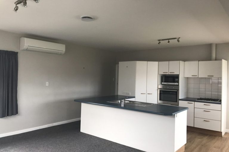 Photo of property in 211 Knowles Street, St Albans, Christchurch, 8052