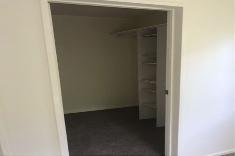 Photo of property in 1/66 Seaview Road, Glenfield, Auckland, 0629