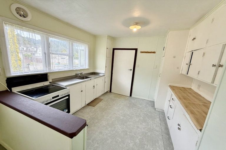 Photo of property in 1/18 Eldon Grove, Taita, Lower Hutt, 5019