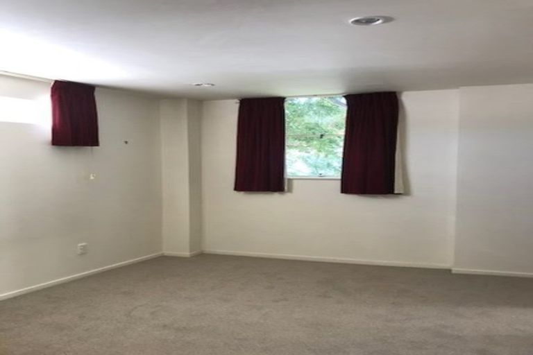 Photo of property in Lexington Apartments, 8/33 Hania Street, Mount Victoria, Wellington, 6011