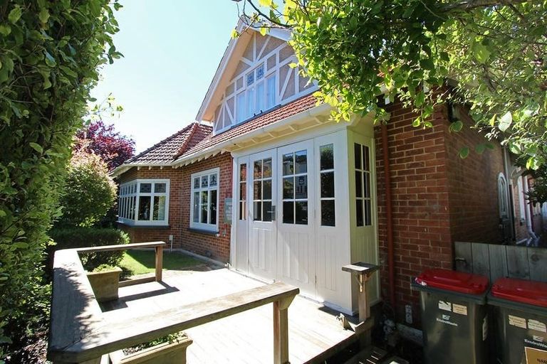 Photo of property in 526 George Street, North Dunedin, Dunedin, 9016