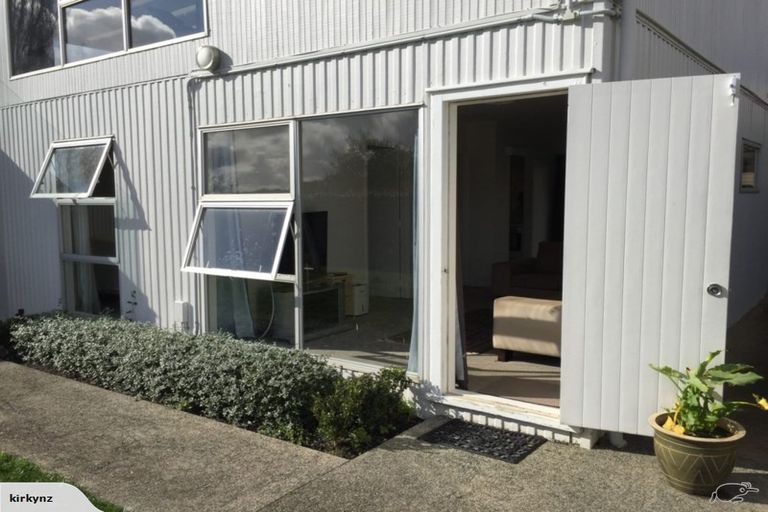 Photo of property in 2/11 Ripon Crescent, Meadowbank, Auckland, 1072