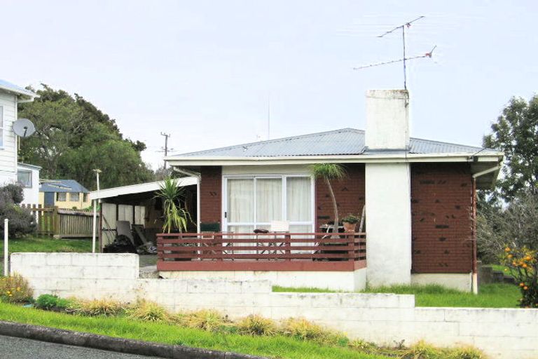 Photo of property in 45 Puriri Street, Helensville, 0800