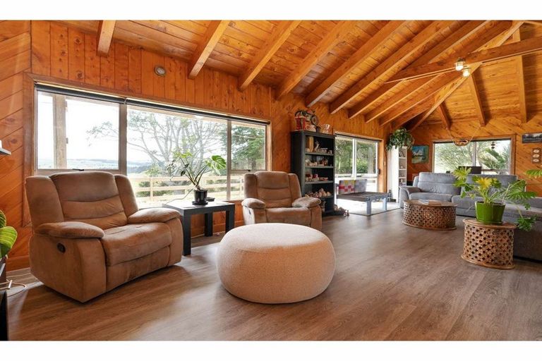 Photo of property in 359 Takou Bay Road, Kaeo, Kerikeri, 0295