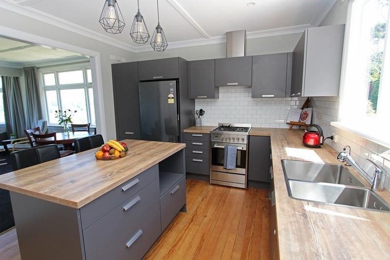 Photo of property in 15 Monowai Road, Ravensbourne, Dunedin, 9022