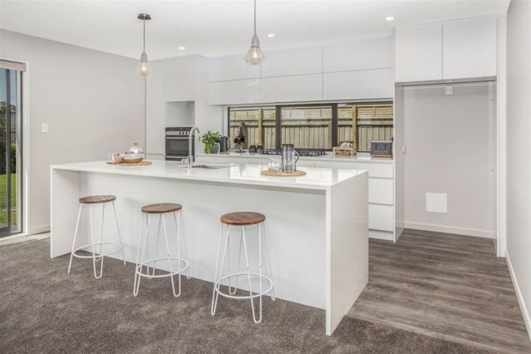 Photo of property in 33 Kingsbridge West, Burwood, Christchurch, 8083