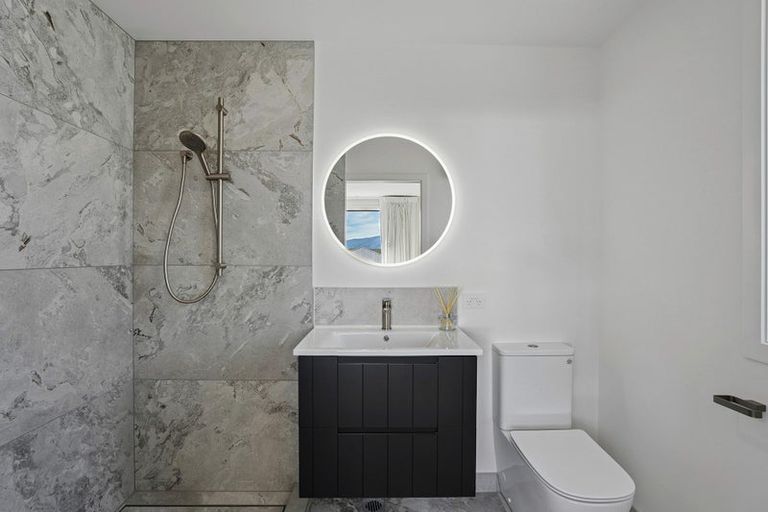 Photo of property in 8 Woods Crescent, Cromwell, 9310