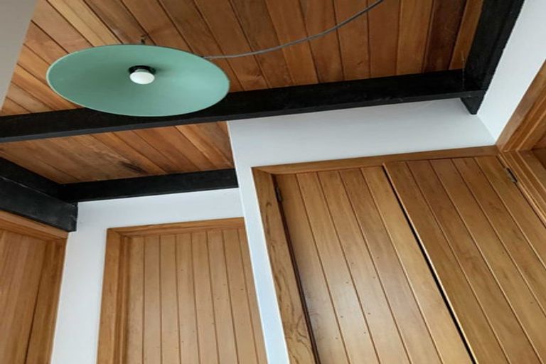 Photo of property in 15 Robieson Street, Roseneath, Wellington, 6011