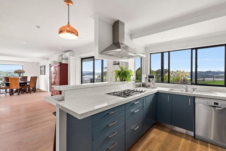 Photo of property in 21 Kanuka Road, Sandspit, Warkworth, 0982