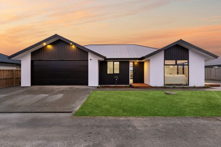 Photo of property in 1 Weld Lane, Amberley, 7410