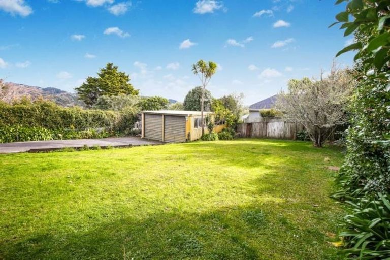 Photo of property in 287 Titirangi Road, Titirangi, Auckland, 0604