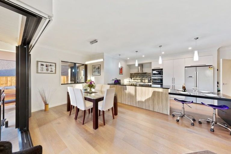 Photo of property in 32 Parkhaven Drive, Rosehill, Papakura, 2113