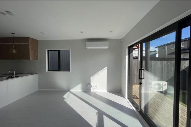 Photo of property in 8/17 Parker Avenue, New Lynn, Auckland, 0600