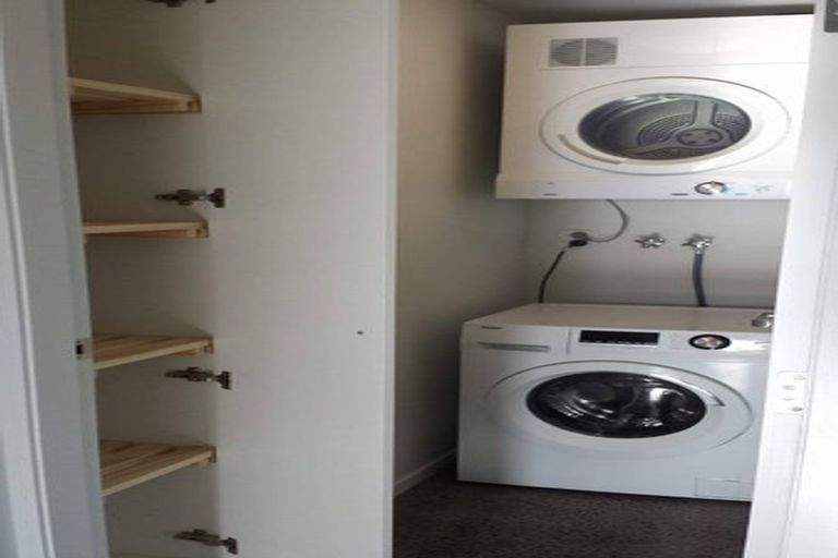 Photo of property in 2 Taiaroa Street, Strathmore Park, Wellington, 6022