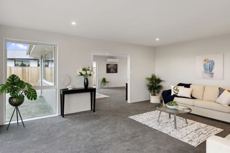 Photo of property in 28 Billington Drive, Halswell, Christchurch, 8025