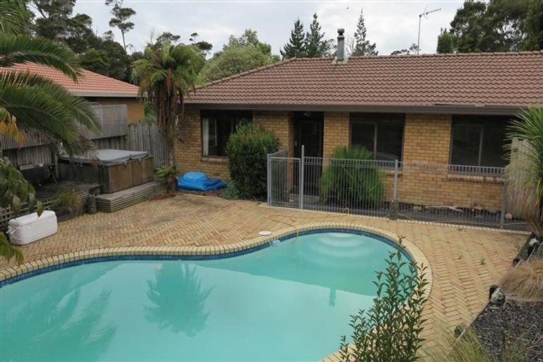 Photo of property in 11 Waimoko Glen, Swanson, Auckland, 0612