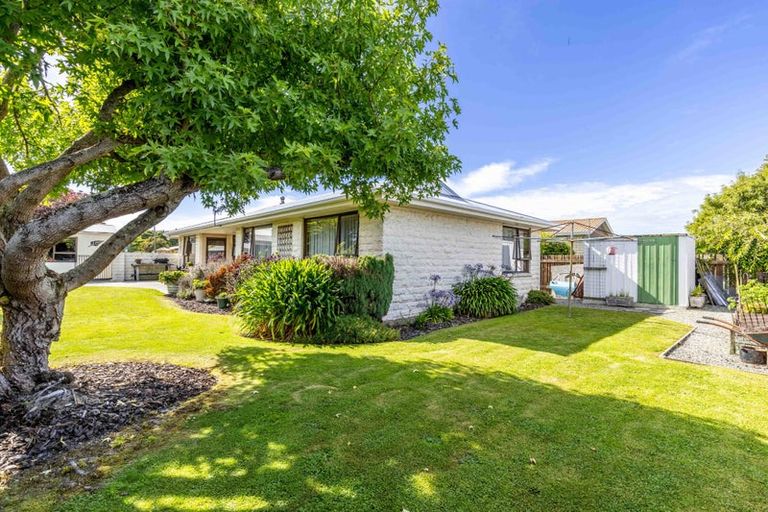 Photo of property in 8 Merlin Place, Gore, 9710