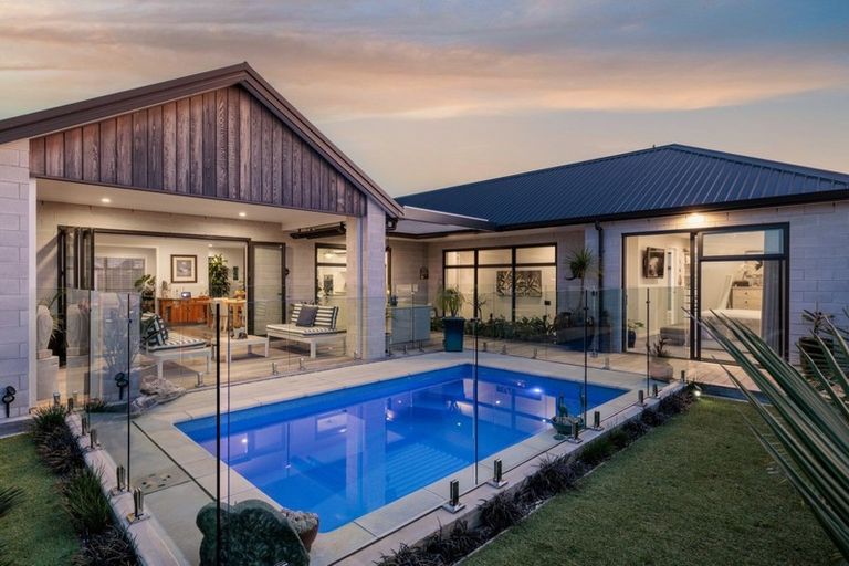 Photo of property in 39 Montiicola Drive, Papamoa Beach, Papamoa, 3118