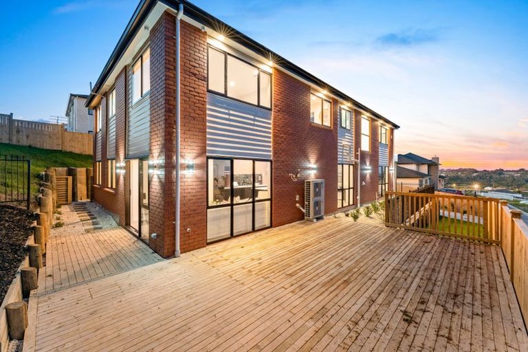 Photo of property in 28 Kate Duncan Drive, Swanson, Auckland, 0614