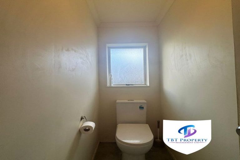 Photo of property in 10 Portrush Lane, Takanini, 2112